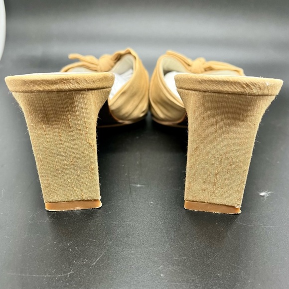 Vintage Women’s Delman Shoes Mules Slip On Heels Tan Fabric Bows 3”Heels Size 7M - Picture 5 of 9